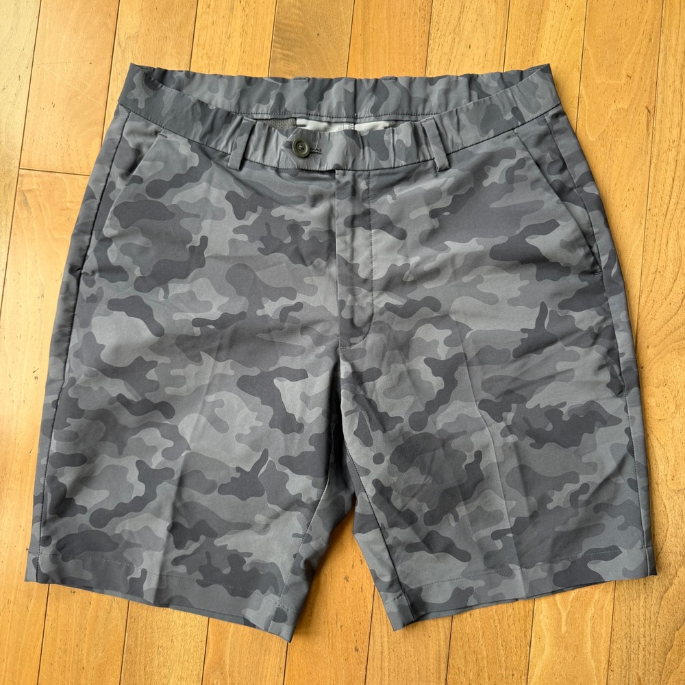 G/FORE Golf Shorts Mens 32 Grey Camo Performance Flat Front Stretch Logo